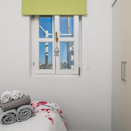 Feriehus Cozy In With Kitchen Sveti Jakov